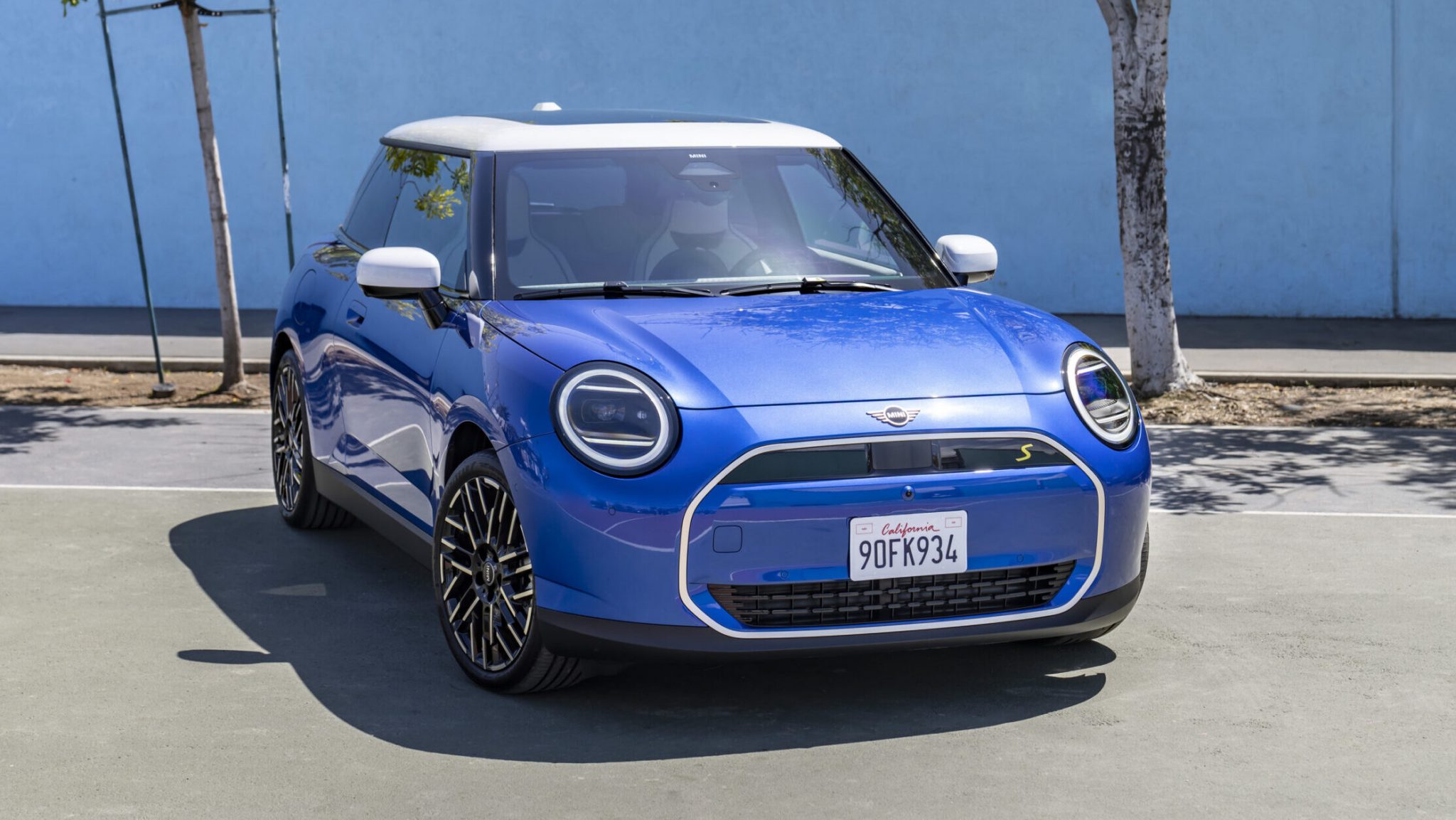 New 2024 Mini Cooper EV exterior revealed Sadeaalaradio