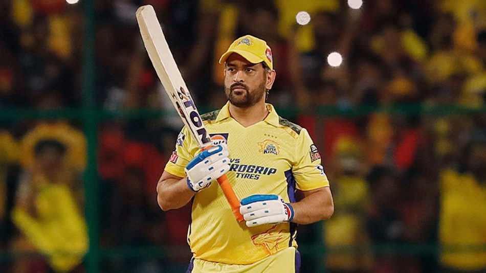 ms dhoni file criminal case