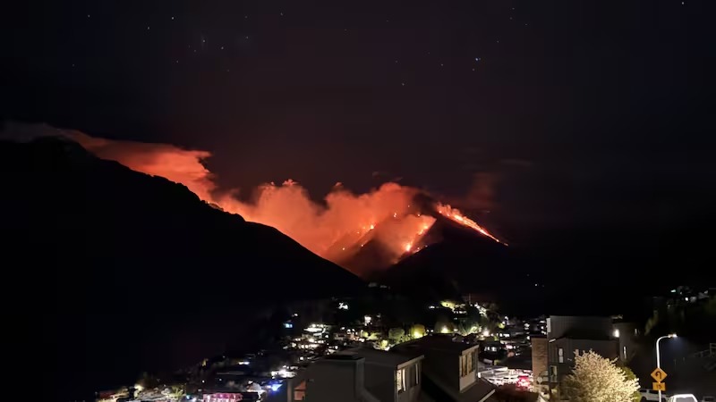 Fire crews return to large fire